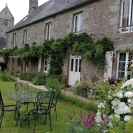 Le Presbytere Beauficel エクステリア 写真