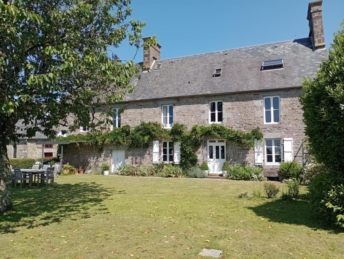 Le Presbytere Beauficel エクステリア 写真