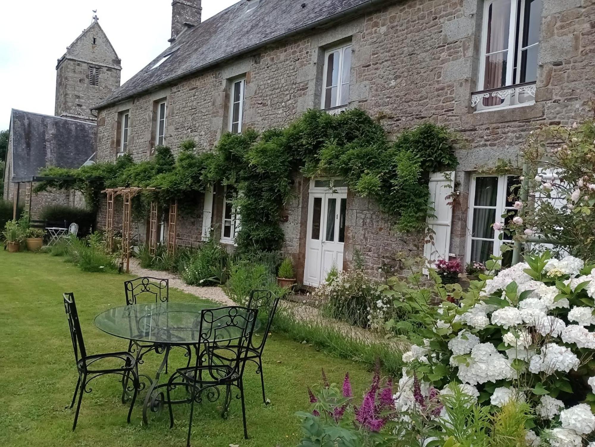 Le Presbytere Beauficel エクステリア 写真